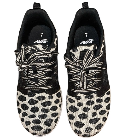 Women’s Animal Print Sneakers w/Memory Foam. - Picture 3 of 7